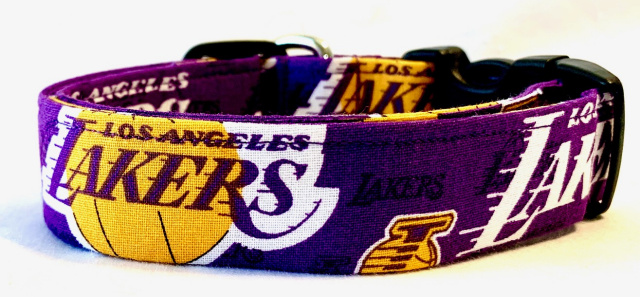 Los Angeles Lakers Dog Collar Size: Medium